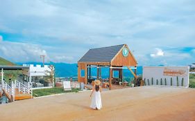 ภูวินคาเฟ่ โฮมสเตย์ Phuwin Cafe Homestay