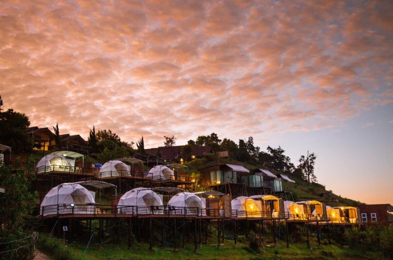 ภูวินคาเฟ่ โฮมสเตย์ Phuwin Cafe Homestay Mon Jam Exterior photo