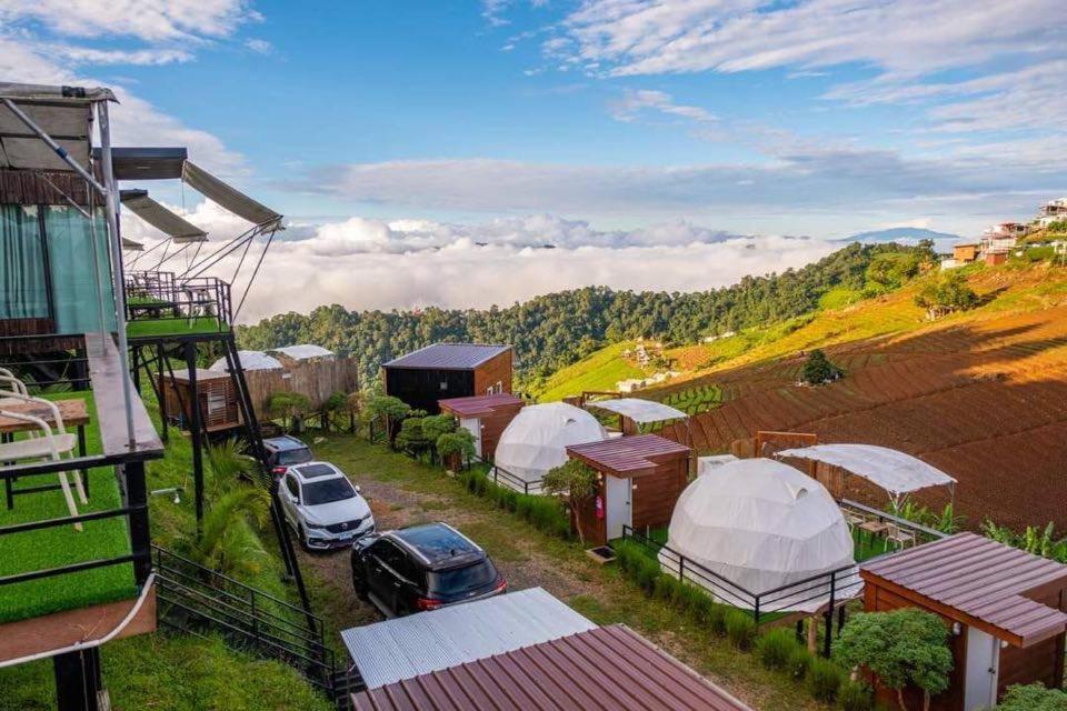 ภูวินคาเฟ่ โฮมสเตย์ Phuwin Cafe Homestay Mon Jam Exterior photo