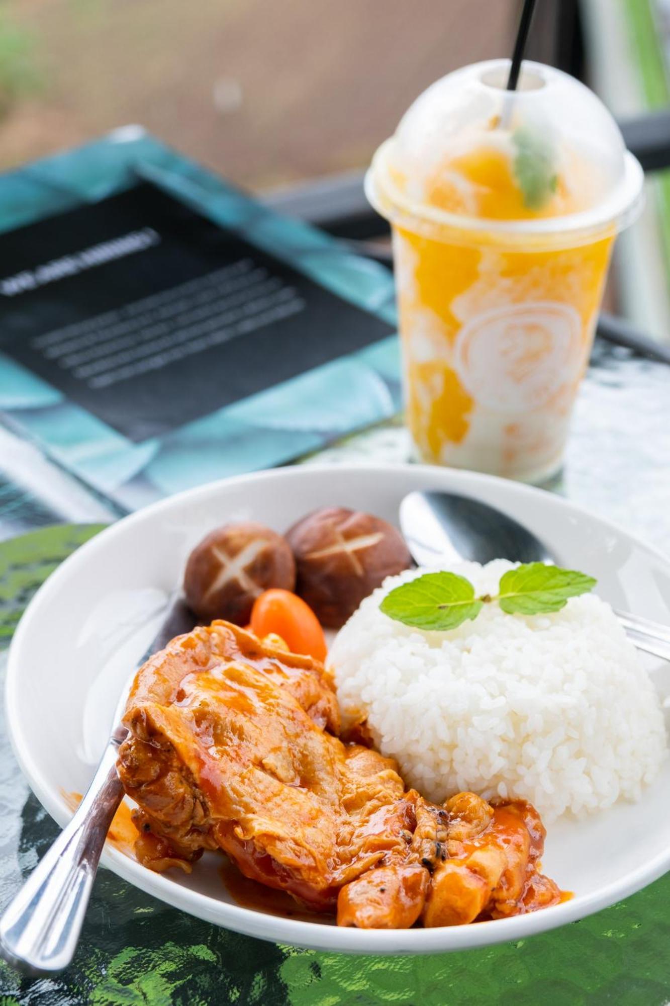 ภูวินคาเฟ่ โฮมสเตย์ Phuwin Cafe Homestay Mon Jam Exterior photo